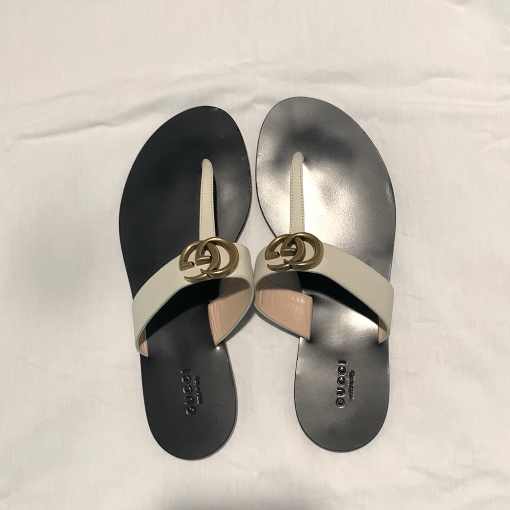 GUCCI GG T-Strap Sandal